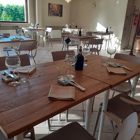 Agrihotel Ambra فندق 3*
